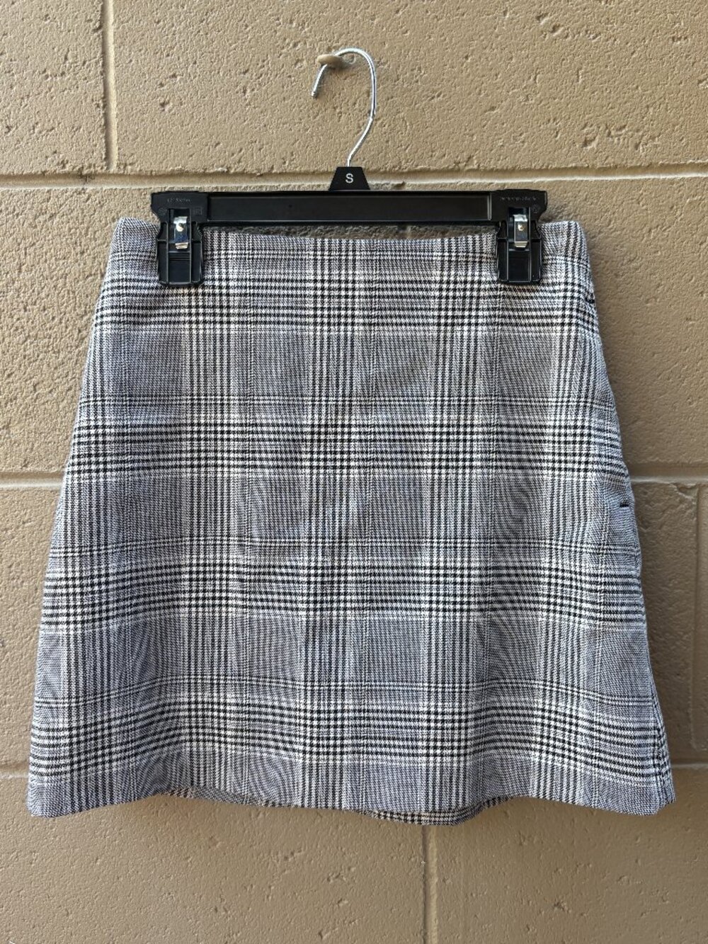 Wilfred Plaid High‑Rise Mini Skirt Black/White Size 00 w/ Side Pockets